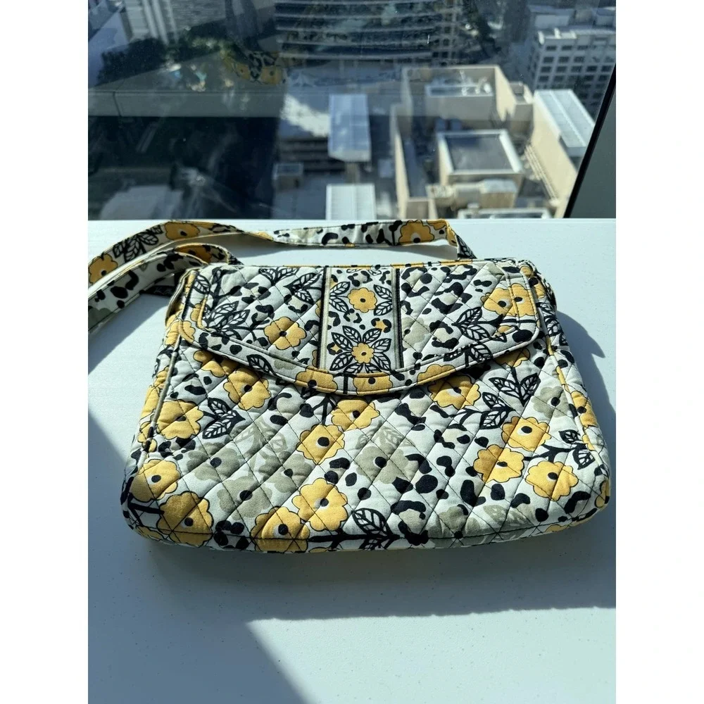 Vera Bradley Leopard Print Black Yellow Floral Messenger‎ Purse Crossbody